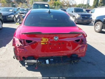 Alfa Romeo Giulia II Sedan Facelifting 2.0 Turbo 280KM 2020 Alfa Romeo Giulia Ti Sport, 2020r., 2.0L 2.0 Benzyna 280KM, zdjęcie 5
