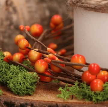 Креативный венок из оранжевых шариков своими руками 13см