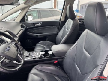 Ford S-Max II Van 2.0 EcoBlue 190KM 2019 Ford S-Max TITANIUM 180KM Led Navi ParkAssist Panoramadach 2.0 Diesel 190KM, zdjęcie 10