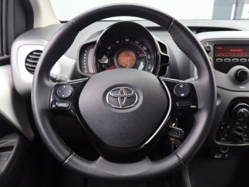 Toyota Aygo II Hatchback 3d Facelifting 1.0 VVT-i 72KM 2020 Toyota Aygo 1.0 VVT-i, Salon Polska, VAT 23%, zdjęcie 12