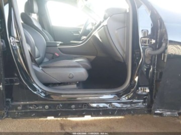 Mercedes GLC C254/X254 2024 Mercedes-Benz GLC 300 2024 2.0l 2.0 Benzyna 255KM, zdjęcie 13