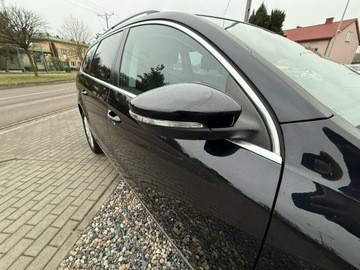 Volkswagen Passat B7 Variant 1.6 TDI CR DPF BlueMotion 105KM 2011 Volkswagen Passat B7 1.6TDI 2011r Nawigacja, zdjęcie 12