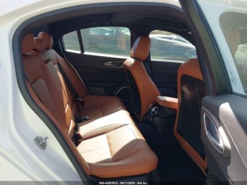 Alfa Romeo Giulia II Sedan Facelifting 2.0 Turbo 280KM 2022 Alfa Romeo Giulia Ti 2022 2.0l 2.0 Benzyna 280KM, zdjęcie 12