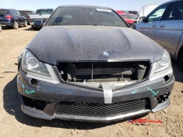 Mercedes Klasa C W204 2012 Mercedes-Benz Klasa C 2012 r., 6,2 L C 63 AMG 6.2 Benzyna 451KM, zdjęcie 1