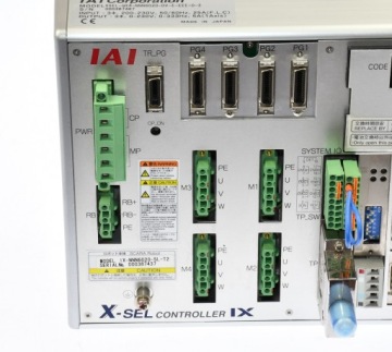 XSEL-QX4-NNN6020-DV-E-EEE-0-3 4-осевой контроллер IAI