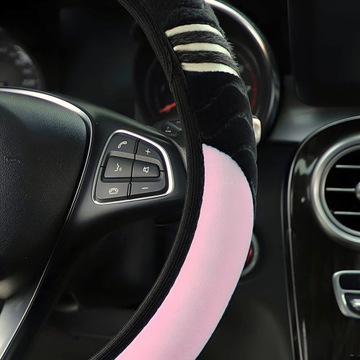ЧЕХОЛ НА РУЛЬ МЕХОВОЙ КОШКА УНИВЕРСАЛЬНЫЙ ЧЕРНЫЙ РОЗОВЫЙ