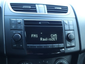 Suzuki Swift V 2010 Suzuki Swift 1.2, 4X4, Klima, Parktronic,ALU, zdjęcie 11