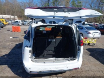 Chrysler Pacifica II 2021 Chrysler Pacifica Hybrid Limited 2021 3.6 Hybryda 287KM, zdjęcie 4