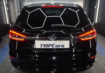 Ford Mondeo V Kombi 2.0 TDCi 150KM 2019 Ford Mondeo Automat _ 2.0 diesel _ Bardzo bogata wersja wyposazenia _ 2.0, zdjęcie 32