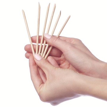 10 деревянных палочек для маникюра и педикюра.