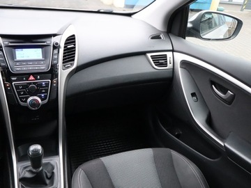Hyundai i30 II Wagon Facelifting 1.6 CRDi 110KM 2016 Hyundai i30 1.6 CRDi, Salon Polska, Klima, zdjęcie 7