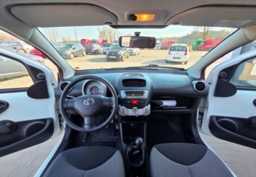 Toyota Aygo I Hatchback 5d Facelifting 1.0 VVT-i 68KM 2012 Toyota Aygo 1,0 Klima 68 km Benzyna 68KM, zdjęcie 8