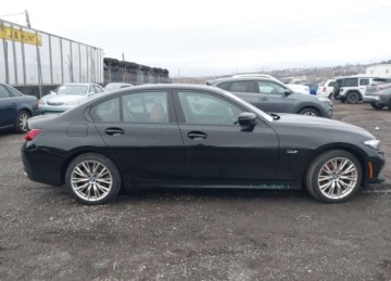 BMW Seria 3 G20-G21 2023 BMW Seria 3 2023r., 330e Xdrive, 2L, od ubezpieczalni 2.0 Hybryda 182KM, zdjęcie 1