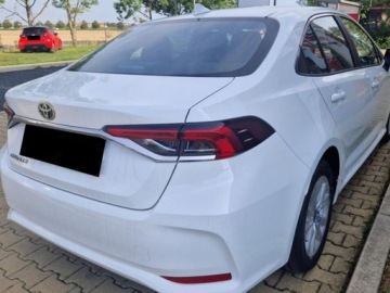 Toyota Corolla XII Sedan Facelifting 1.5 VVT-i 125KM 2024 Od ręki - Comfort 1.5 benzyna 125KM | Podgrzewane fotele!, zdjęcie 3