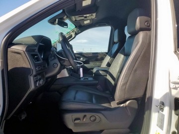 Chevrolet Tahoe GMT900 2023 Chevrolet Tahoe K1500 LT, V8, od ubezpieczalni 5.3 Benzyna 355KM, zdjęcie 6