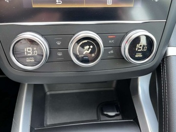 Renault Kadjar Crossover Facelifting 1.3 TCe 140 FAP 140KM 2019 Renault Kadjar 1.3 benzyna 140 KM 6 biegow zarej w PL zadbany zamiana, zdjęcie 15