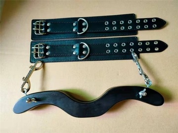 Скромник для БДСМ-КПТ Бондаж-игры + наручники