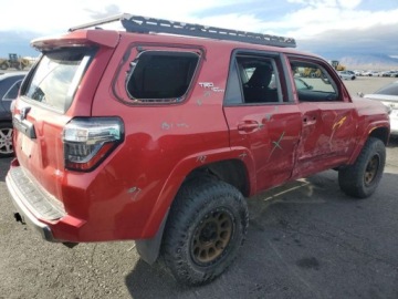 Toyota 2022 Toyota 4-Runner SR5 2022 4.0 Benzyna 270KM, zdjęcie 3