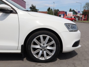 Volkswagen Jetta VI Sedan 1.2 TSI 105KM 2012 VW Jetta 1.2 TSI, Salon Polska, Serwis ASO, Klima, zdjęcie 13