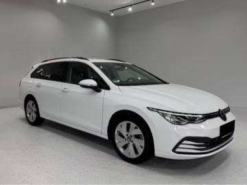 Volkswagen Golf VIII Hatchback Facelifting 1.5 TSI 116KM 2026 VOLKSWAGEN Golf VIII 1.5 TSI Life Plus Combi 116KM 2026, zdjęcie 2