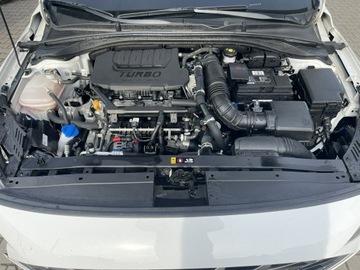 Hyundai i30 III 2023 Hyundai i30 Fast back Kliamtronik Podgrzewanie LED, zdjęcie 11