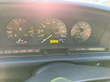 Mercedes 190 2.0 E 118KM 1989 Mercedes-Benz W201 (190) Unikatowy Mercedes 190 2.0 Benzyna Automat Szyber, zdjęcie 13