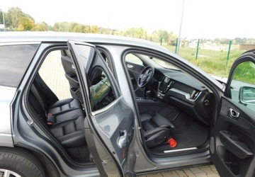 Volvo XC60 II Crossover D3 150KM 2020 Volvo XC 60 z Gwarancja Kamera Skora Podgrzewane Fotele 2.0 Diesel 150KM, zdjęcie 9