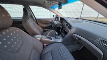 Volvo V70 II 2.4 140KM 2005 Volvo V70 2,4 BENZYNA NIEZNISZCZALNY SZWEDZKI LOS 2.4 Benzyna 140KM, zdjęcie 14