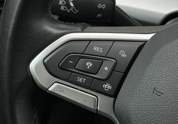 Volkswagen Golf VIII Hatchback 1.0 TSI 110KM 2021 Volkswagen Golf Pakiety, ACC, Digital Cockpit, Salon Polska, 1 wlasciciel, zdjęcie 20