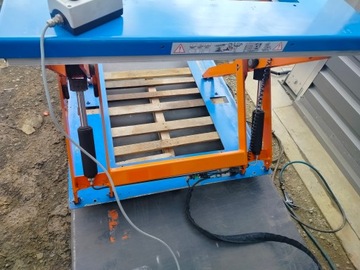 ПОДЪЕМНИК НОЖНИЦОВ ДЛЯ ЕВРОПАЛЛЕТОВ 1,15мx1,35м