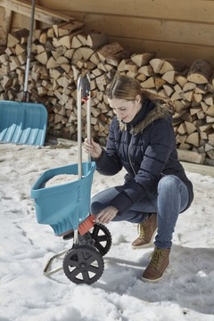 УНИВЕРСАЛЬНАЯ САДОВАЯ СЕЯЛКА ДЛЯ ВНЕСЕНИЯ ТРАВЫ УДОБРЕНИЙ SOLAR GARDENA (размер XL)