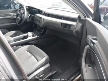 Audi Q8 2024 Audi Q8 E-Tron Premium Plus Quattro 2024 Elektryczny 355KM, zdjęcie 9