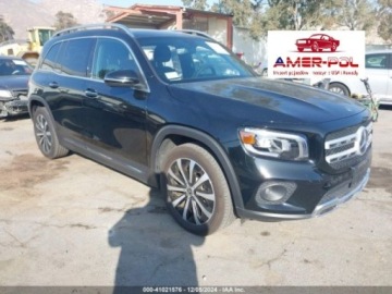 Mercedes GLB 2023 Mercedes-Benz GLB 250, 2023r., 4x4, 2.0L 2.0 Benzyna 221KM