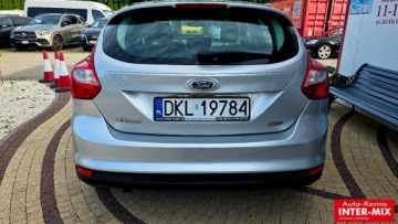 Ford Focus III Hatchback 5d 1.6 Duratorq TDCi DPF 95KM 2013 Ford Focus Zarejestrowany niski przebieg super stan 1.6 Diesel 95KM, zdjęcie 12