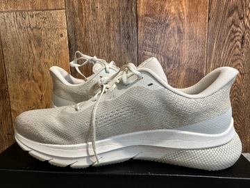 Męskie buty do biegania Under Armour UA HOVR Turbulence 2 44