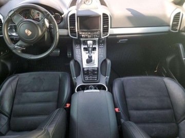 Porsche Cayenne II SUV 4.8 V8 420KM 2013 Porsche Cayenne 2013 Porsche Cayenne GTS 4.8 Benzyna 420KM, zdjęcie 8