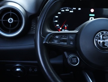 Alfa Romeo Tonale 2022 Alfa Romeo Tonale 1.5T 48V MHEV, Salon Polska, zdjęcie 19