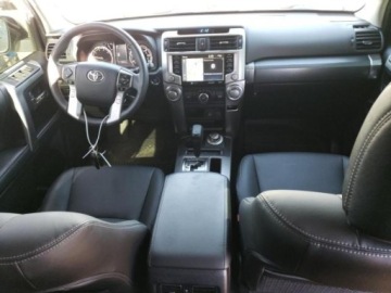 Toyota 2023 Toyota 4-Runner 2023, 4.0L, 4x4, TRD SPORT, po gradobiciu 4.0 Benzyna 270KM, zdjęcie 7