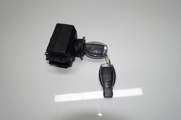 Mercedes w204 stacyjka + 2 klucze w207 2079057101