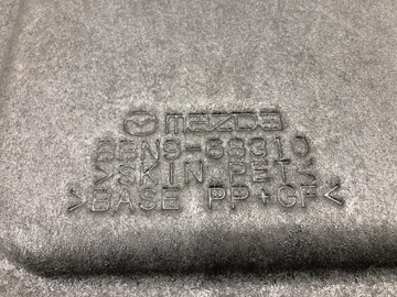 POLIČKA ZADNÍ MAZDA 3 HB 5D 08-14