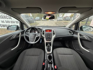 Opel Astra J Hatchback 5d 1.4 Turbo ECOTEC 140KM 2011 Opel Astra ZAMIEŃ swoje auto zostaw w rozliczeniu – Dowóz pod dom, zdjęcie 3