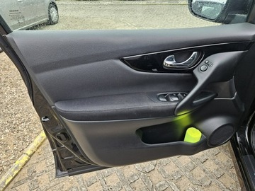 Nissan Qashqai II Crossover 1.5 dCi 110KM 2016 Nissan Qashqai 1,5 diesel 110KM nawigacja kamera, zdjęcie 14