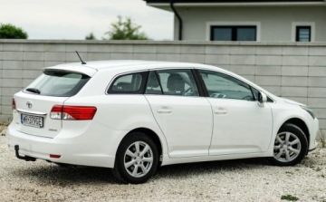 Toyota Avensis III Wagon Facelifting 1.8 Valvematic 147KM 2014 Toyota Avensis 1.8 benzyna 147KM LIFT po serwisie bezwypadkowy 1.8 Benzyna, zdjęcie 15
