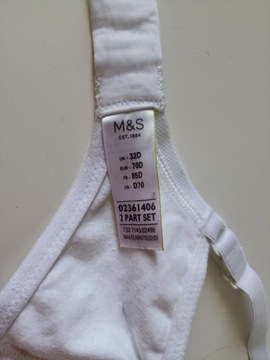 Śliczny biustonosz M&S 7145 EUR 70D 36%cotton