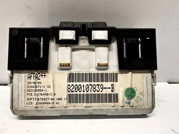 DISPLEJ AUTORÁDIO RENAULT MEGANE 8200107839 B