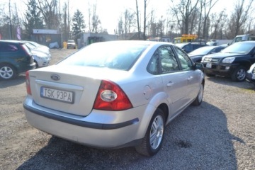 Ford Focus II Sedan 1.6 Duratorq TDCi DPF 109KM 2005 Ford Focus BEMOWO 1.6 Diesel, 2005 rok produkcji KOMIS TYSIAK, zdjęcie 4