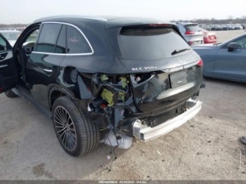 Mercedes GLC C254/X254 2025 Mercedes-Benz GLC 350e, 2025r., 4x4, 2.0L 2.0 Hybryda Plug-in 201KM, zdjęcie 3