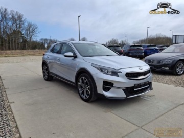 Kia XCeed Crossover 1.6 CRDi SCR 136KM 2021 Kia XCeed 1,6 CRDI 136KM klima elektryka FV 23 oplacony 1.6 Diesel 136KM, zdjęcie 3