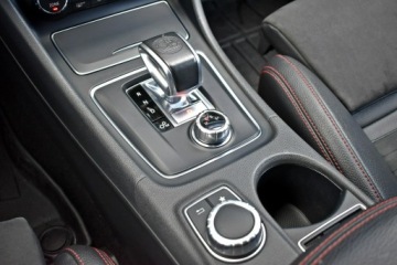 Mercedes CLA C117 Shooting Brake Facelifting AMG 2.0 45 AMG 381KM 2017 Mercedes CLA 45 AMG Bezwypadkowy / Salon Polska /, zdjęcie 28