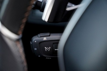 Peugeot 3008 II Plug-In Hybrid Facelifting 1.6 HYBRID4 300KM 2023 Peugeot 3008 GT LINE kamera skóra NAWI grip, zdjęcie 31